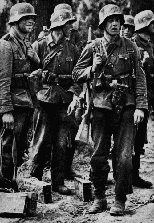 French SS members of the Charlemagne