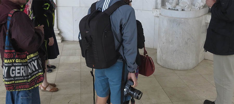 Professional Guide vs Amateur Guide - Knowing The Difference - Berlin Experiences