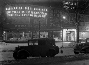 Berlin Experiences - British Victory Parade - Cabaret Kudamm