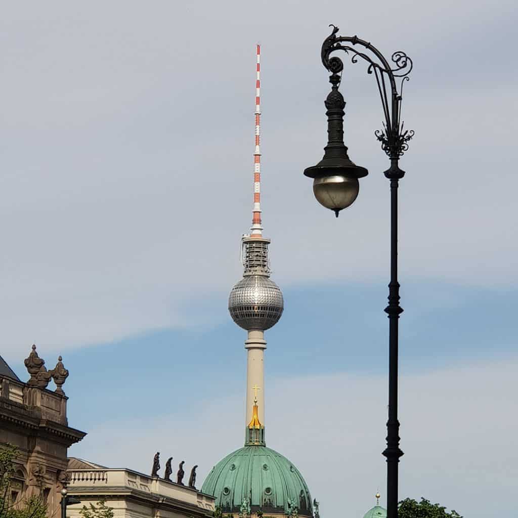 Berlin Heartbeat Design - TV Tower and Brandenburg' Organic