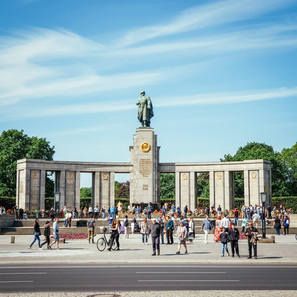 View of the Soviet War Memorial in the Tiergarten from Strasse 17. Juni