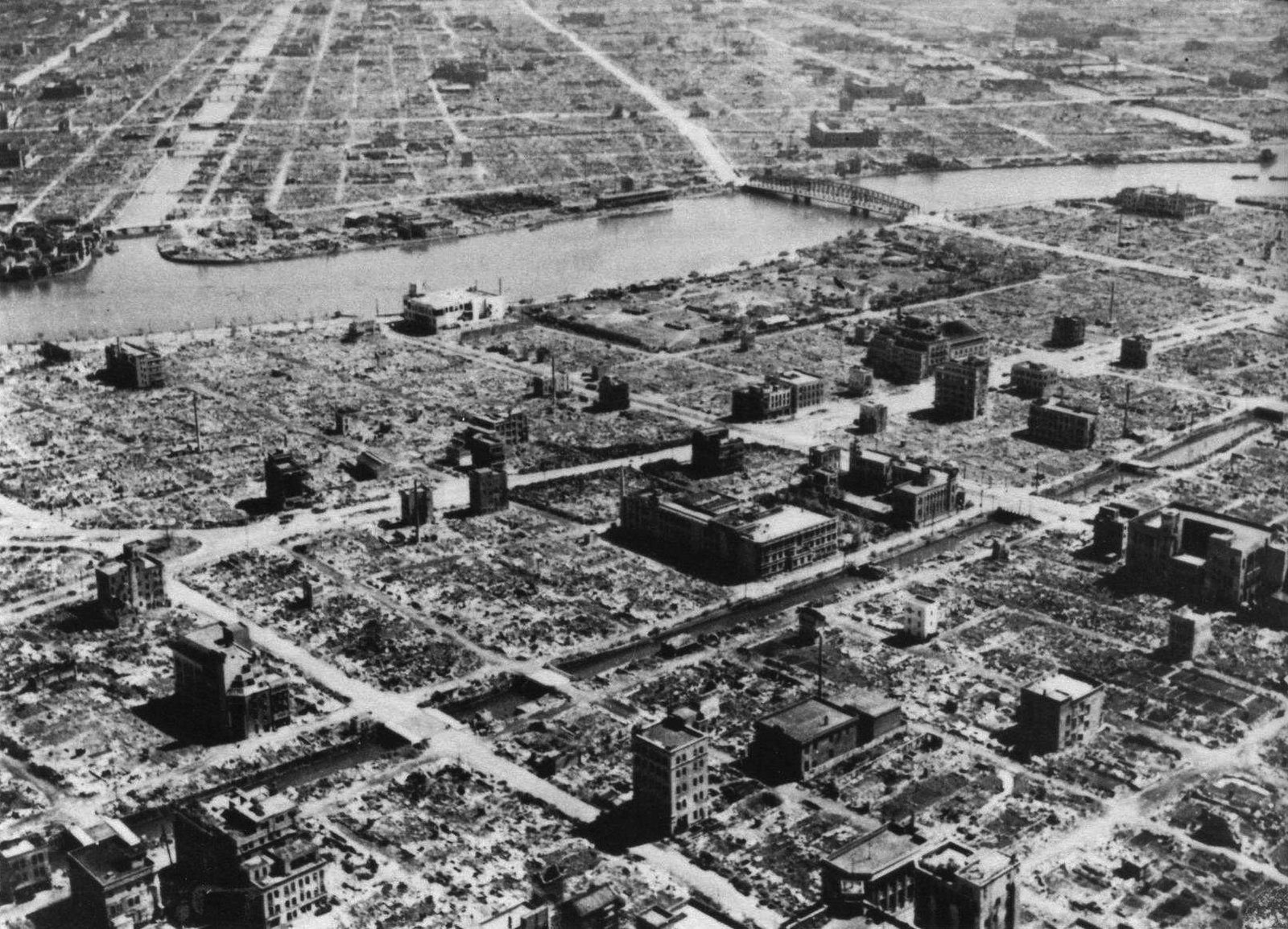 Tokyo, near Nihonbashi Hamacho and Hisamatsucho, after the US firebombing of the city (1945) - Public Domain