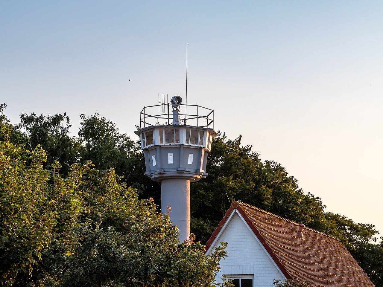 An East German watchtower at Kühlungsborn on the Baltic coast - Dietmar Rabich