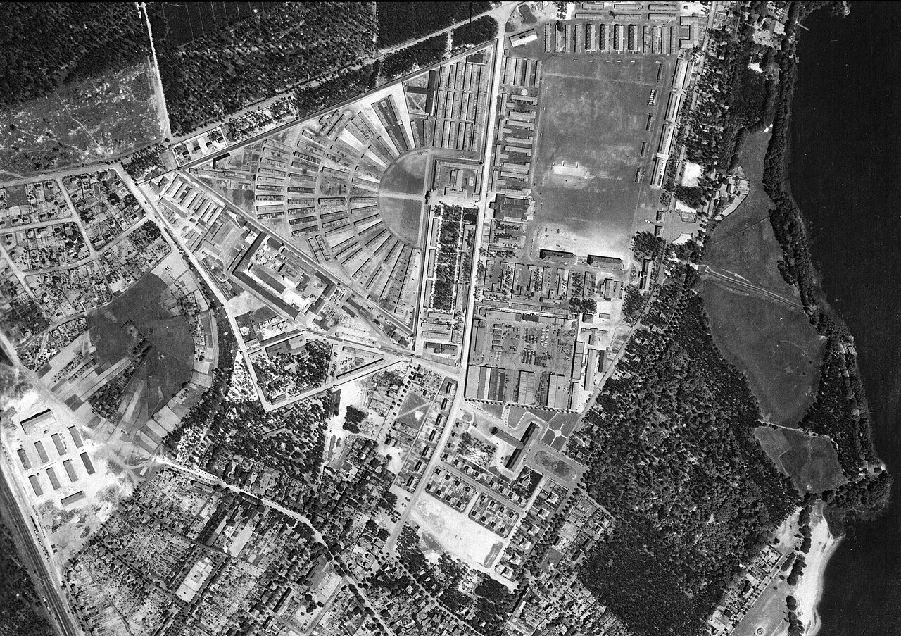 The Sachsenhausen Concentration Camp from above (1943) - Public Domain