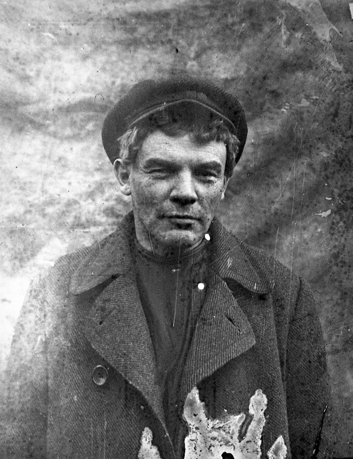 Vladimir Lenin (1917) - Public Domain