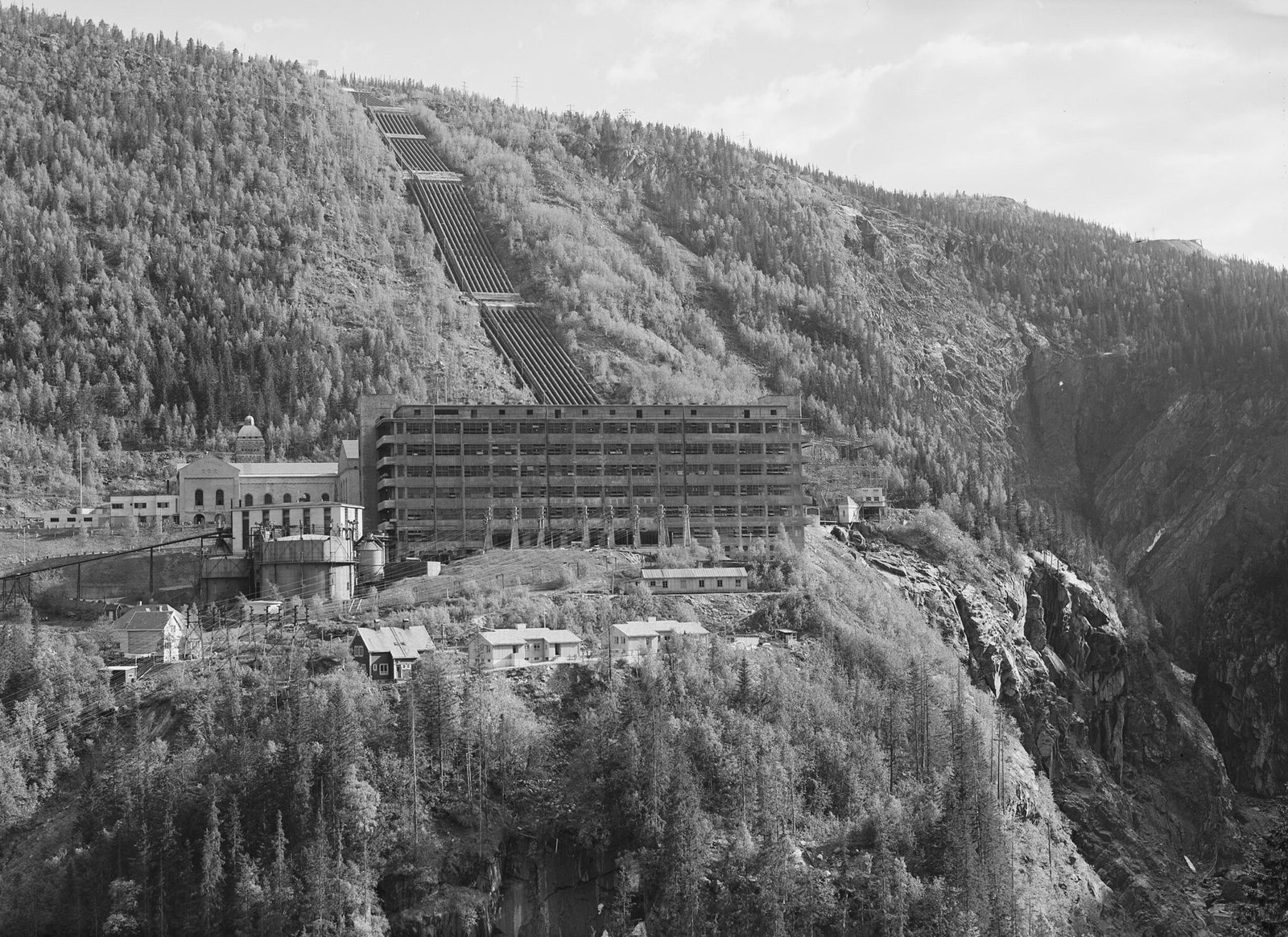 The Vemork hydroelectric power plant and heavy water facility in Norway - Public Domain
