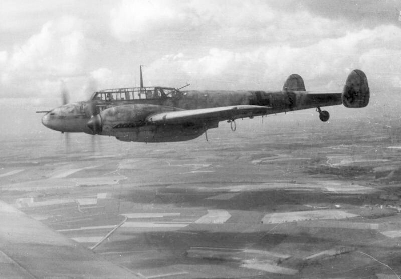 A Messerschmitt Bf 110 fighter-bomber of the same kind used by Hess in 1941 - Public Domain