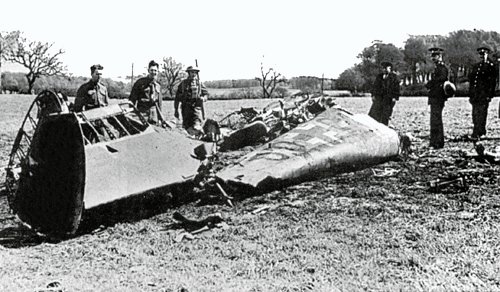 The wreck of Rudolf Hess' plane after his flight in 1941 - Public Domain